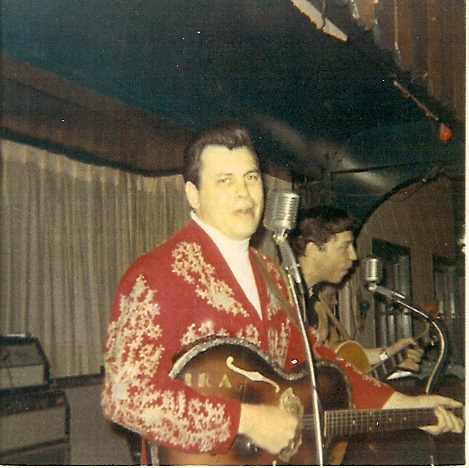 Ira & band member Ray Wood at the Circle Tavern in 1966
